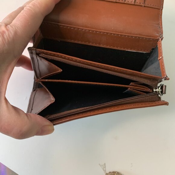 BUXTON CHOCOLATE BROWN BIFOLD LEATHER WALLET - Picture 6 of 11